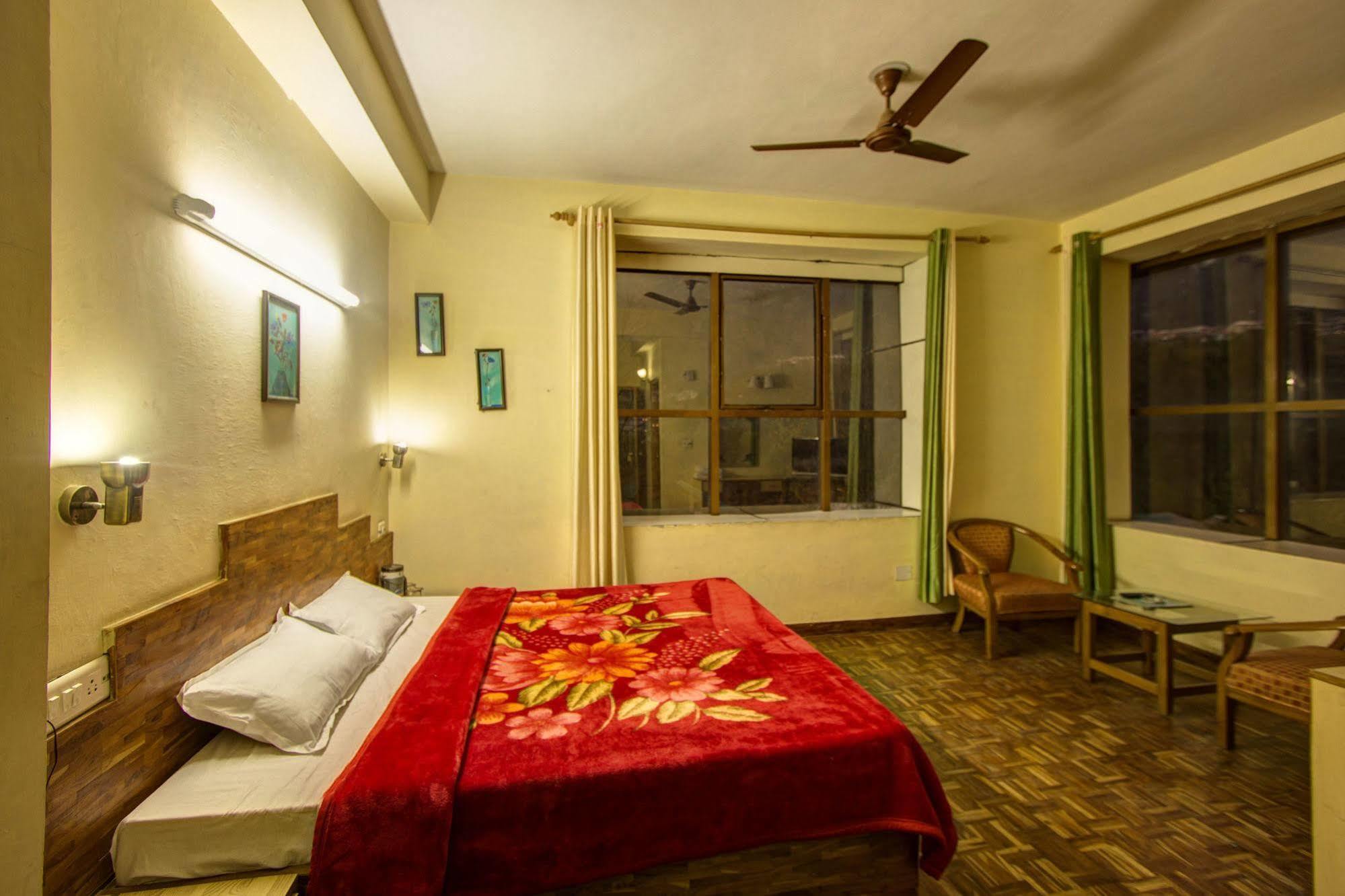 Kalinga Grand Hotel Маналі Екстер'єр фото