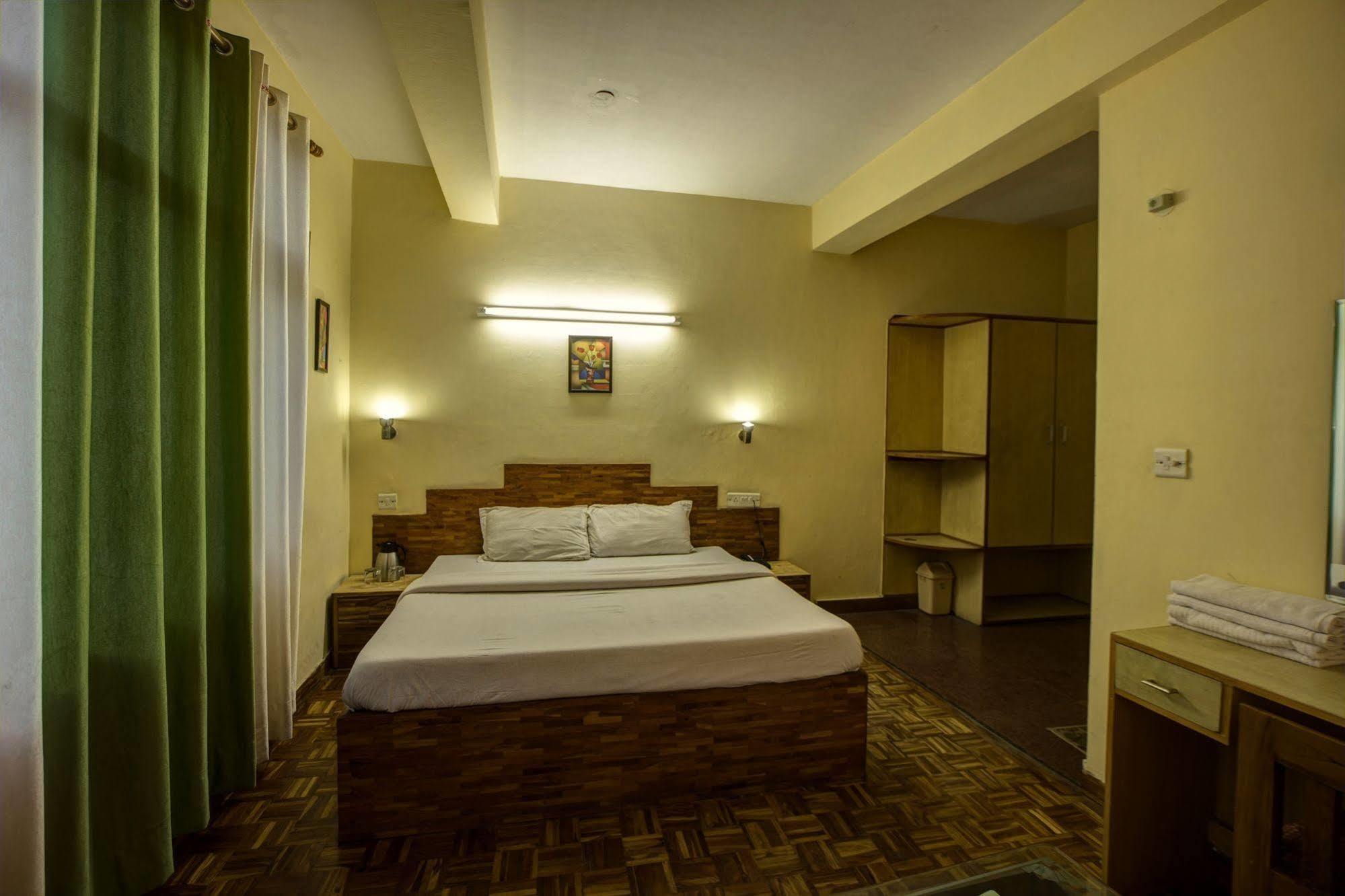 Kalinga Grand Hotel Маналі Екстер'єр фото